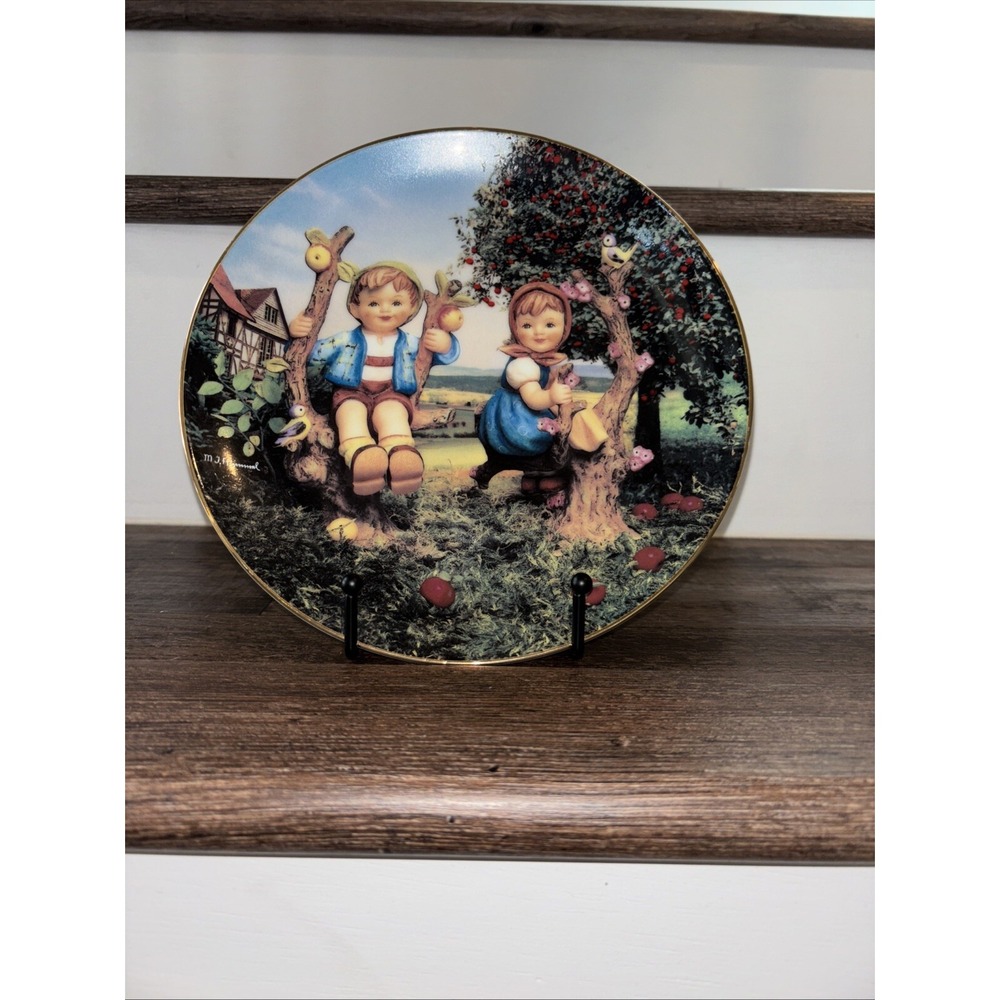 Vintage Danbury Mint MJ Hummel Apple Tree Boy and Girl Plate Little Companions
